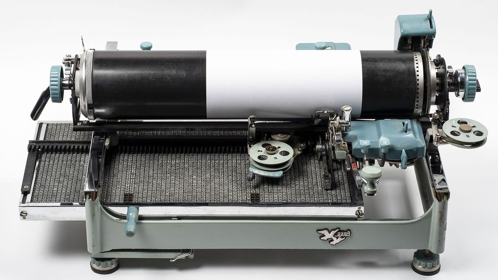 The Double Pigeon typewriter lacks a keyboard: users select a character and press a lever to ink and type it before returning it to its place (Credit: British Library Board)