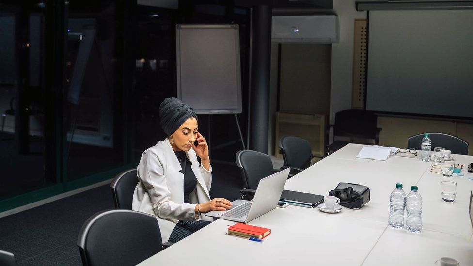 The work environment itself can contribute to the feeling of burnout, especially when workers feel intense time pressure and very little support (Credit: Alamy) The work environment itself can contribute to the feeling of burnout, especially when workers feel intense time pressure and very little support (Credit: Alamy)