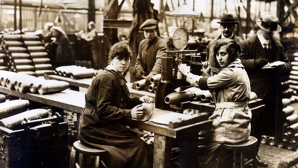 Wartime munitionettes typically put in more than 50 hours of work per week, and sometimes as many as 72 (Credit: Alamy) Wartime munitionettes typically put in more than 50 hours of work per week, and sometimes as many as 72 (Credit: Alamy)