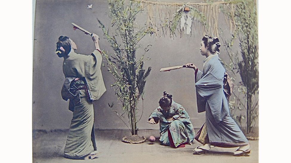 Japanese photographer Kusakabe Kimbei's image of girls playing with temari and other traditional toys (credit: The History Collection / Alamy Stock Photo)