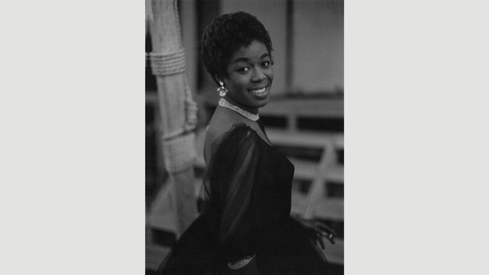 Sarah Vaughn, 1956 (Credit: Estate of Roy DeCarava. Courtesy David Zwirner) Sarah Vaughn, 1956 (Credit: Estate of Roy DeCarava. Courtesy David Zwirner)