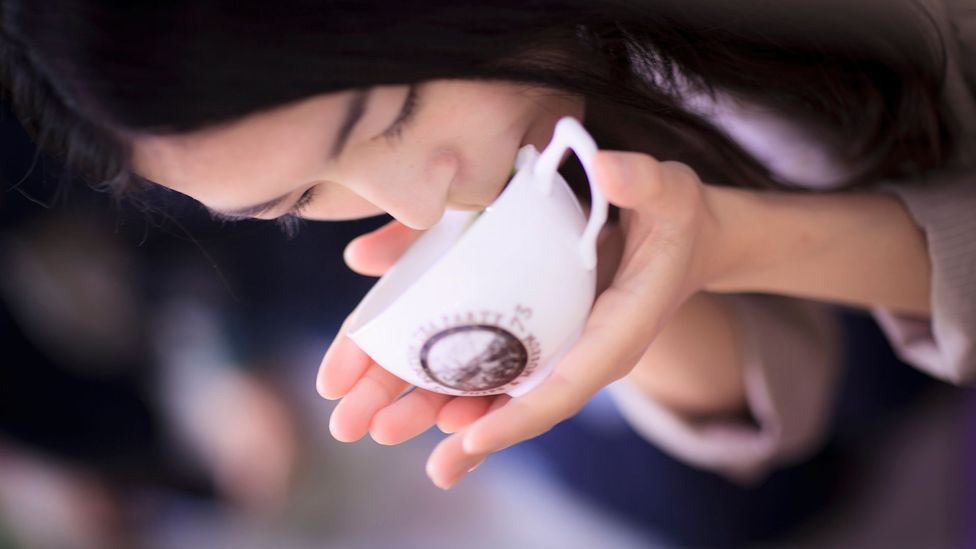 Korean tea bowls were widely used in Japan during the Korean Joseon Dynasty. In the same spirit, a coffee cup is used in tea ceremonies today (credit: Junichi Kondo)