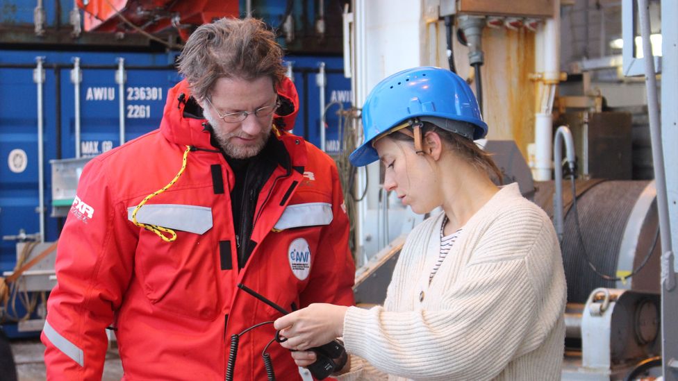 Teams on the ice carry two radios to ensure they can communicate safely with the bridge on Polarstern (Credit: Martha Henriques) Teams on the ice carry two radios to ensure they can communicate safely with the bridge on Polarstern (Credit: Martha Henriques)