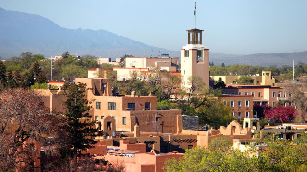 The Spanish colonial city of Santa Fe is known for its adobe buildings and art galleries (Credit: DenisTangneyJr/Getty Images)