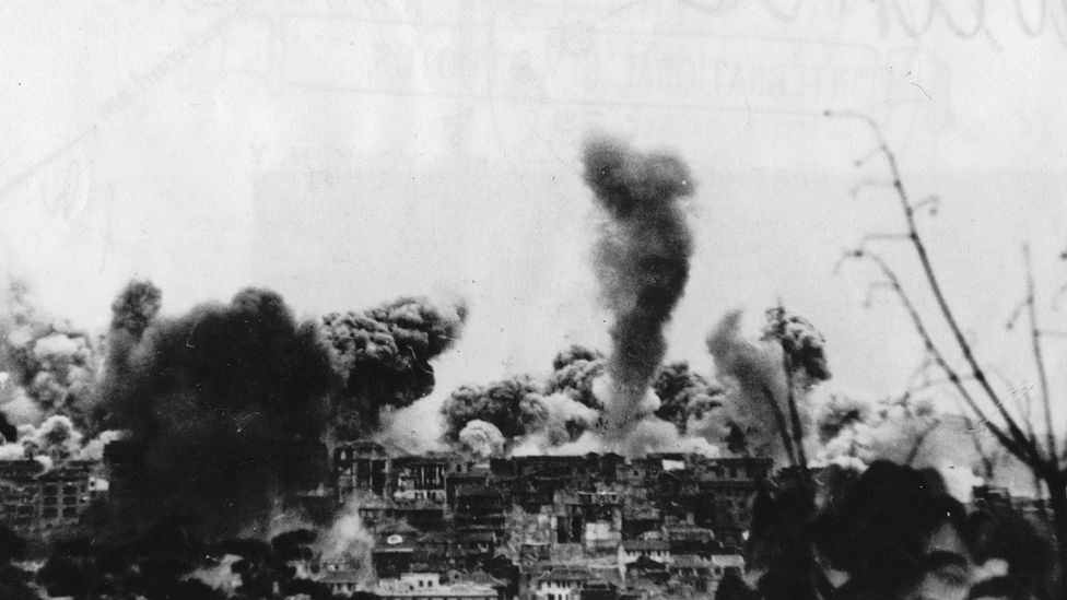 Xia Peisu’s home of Chongqing, China during a Japanese airstrike in 1940 (Credit: Getty Images) Xia Peisu’s home of Chongqing, China during a Japanese airstrike in 1940 (Credit: Getty Images)