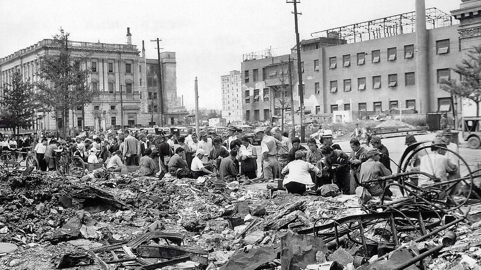 Tokyo was in ruins once again after strategic bomb attacks on the city during World Was Two (credit: Galerie Bilderwelt/Getty Images)
