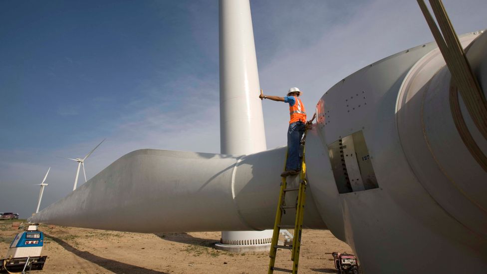 Is it possible to build wildlife-friendly windfarms? - BBC Future