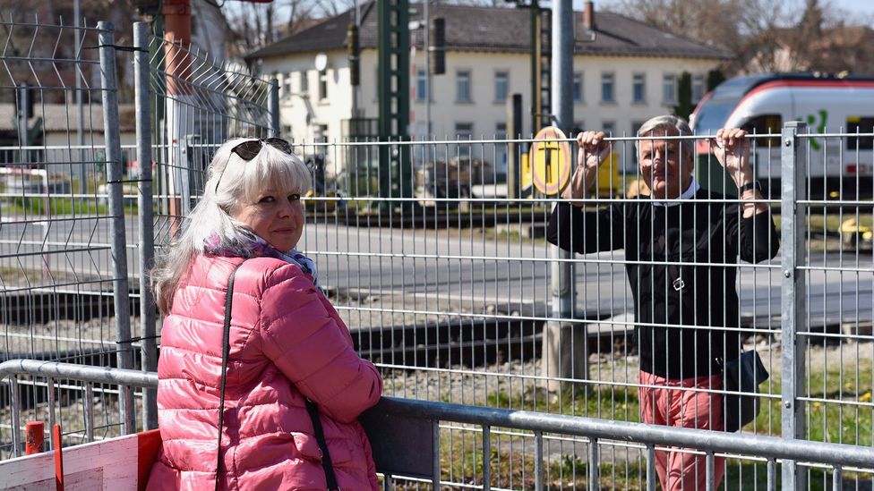 According to Kreuzlingen’s mayor, Kreuzlingen and Konstanz feel "like one big city". But now, couples on either side of the border are stranded (Credit: Noele Illien)