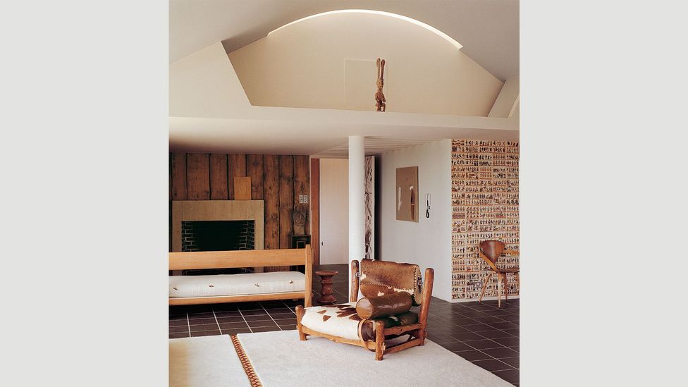 Architect Berthold Lubetkin's penthouse features natural materials such as rough-cut timber