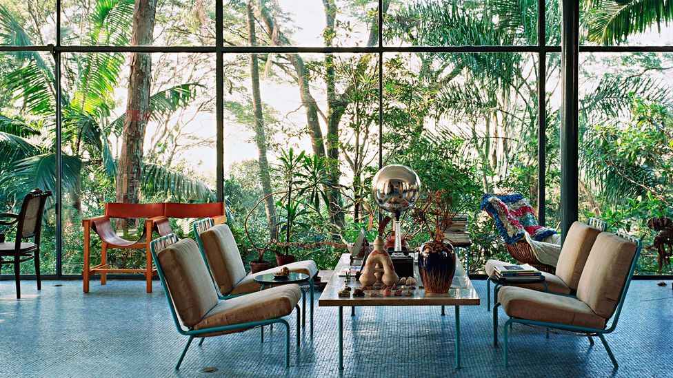 (Credit: Nelson Kon, 2002)