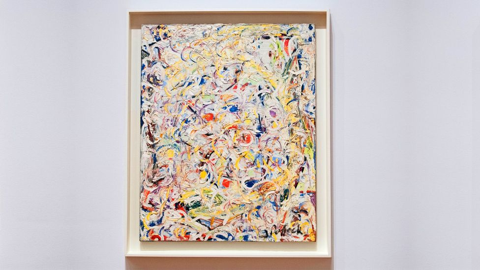Pollock (resimde: Shimmering Substance, 1946), yeni bir çağ için yeni sanat biçimlerine ihtiyaç olduğunu savundu (Kredi: Alamy)