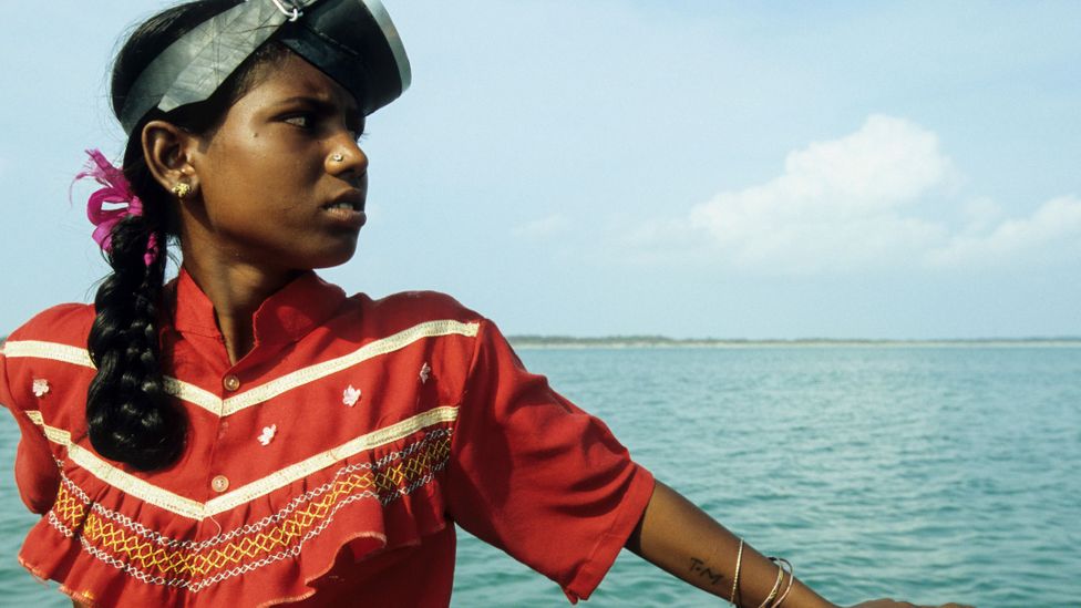 Young and old women alike make up the majority of the seaweed-cultivating workforce in Tamil Nadu and the Gulf of Mannar (Credit: Alamy) Young and old women alike make up the majority of the seaweed-cultivating workforce in Tamil Nadu and the Gulf of Mannar (Credit: Alamy)