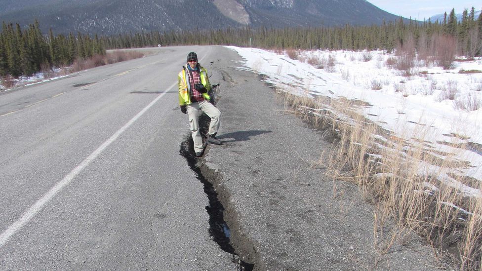 A crack in the road in Canada (Credit: Guy Dore)