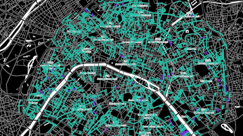 Of person-titled streets in Paris, male names (green) are more common than female (purple) (Credit: Social Dynamics/Nokia Bell Labs)