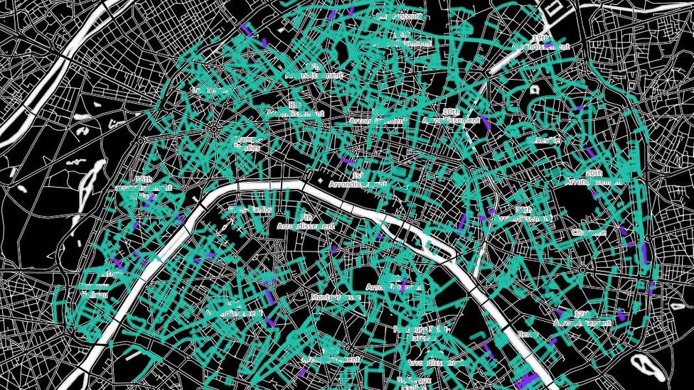 Of person-titled streets in Paris, male names (green) are more common than female (purple) (Credit: Social Dynamics/Nokia Bell Labs) Of person-titled streets in Paris, male names (green) are more common than female (purple) (Credit: Social Dynamics/Nokia Bell Labs)