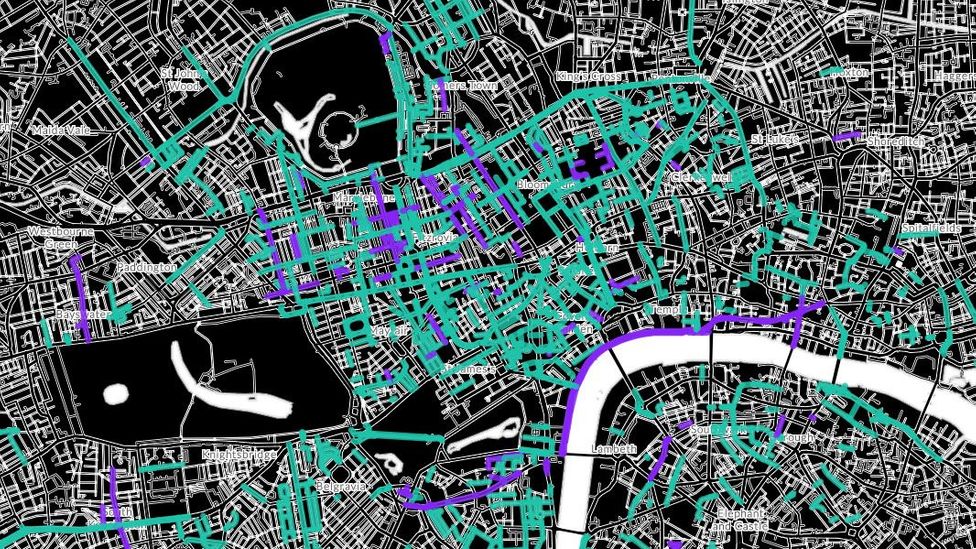 ...whereas in London, streets named after people are 60% male and 40% female (Credit: Social Dynamics/Nokia Bell Labs) ...whereas in London, streets named after people are 60% male and 40% female (Credit: Social Dynamics/Nokia Bell Labs)