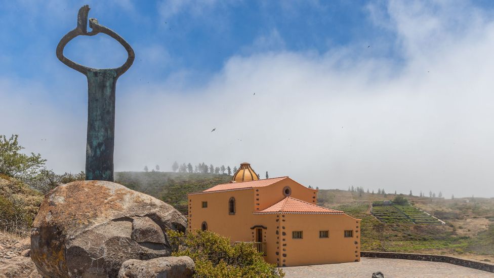 The Whistling Tree sculpture at Mirador de Igualero demonstrates the whistling technique (Credit: Richard Franks) The Whistling Tree sculpture at Mirador de Igualero demonstrates the whistling technique (Credit: Richard Franks)