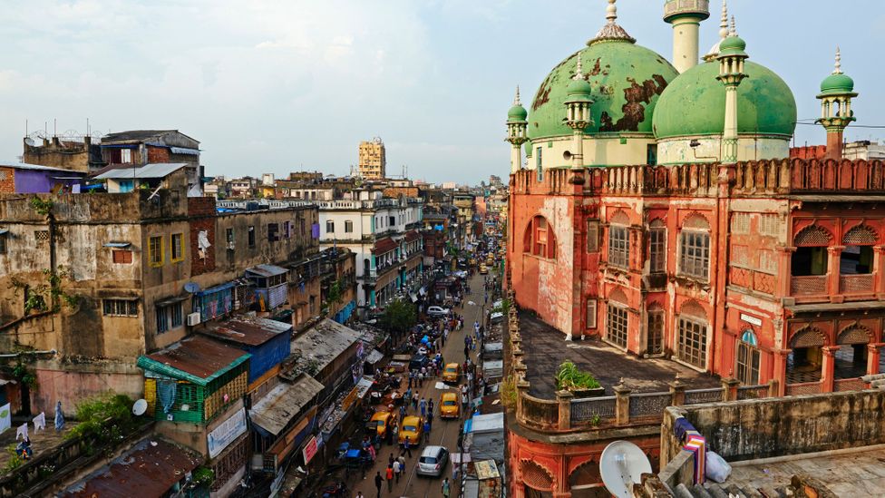 Kolkata was the capital of British India from 1772 to 1911, and the colonialists left indelible marks on the city (Credit: Tuul & Bruno Morandi/Getty Images)