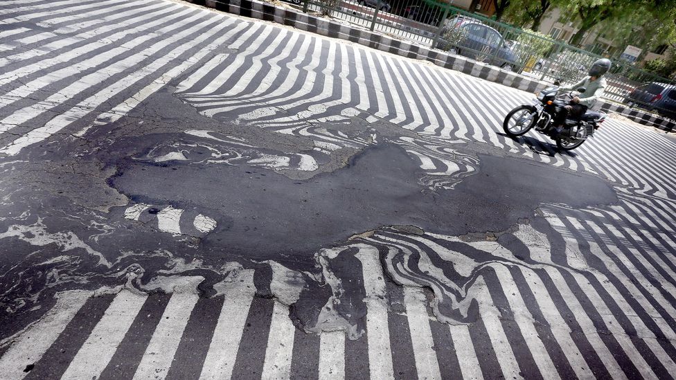 These road markings in India were distorted during a 2015 heatwave (Credit: EPA/Harish Tyagi)