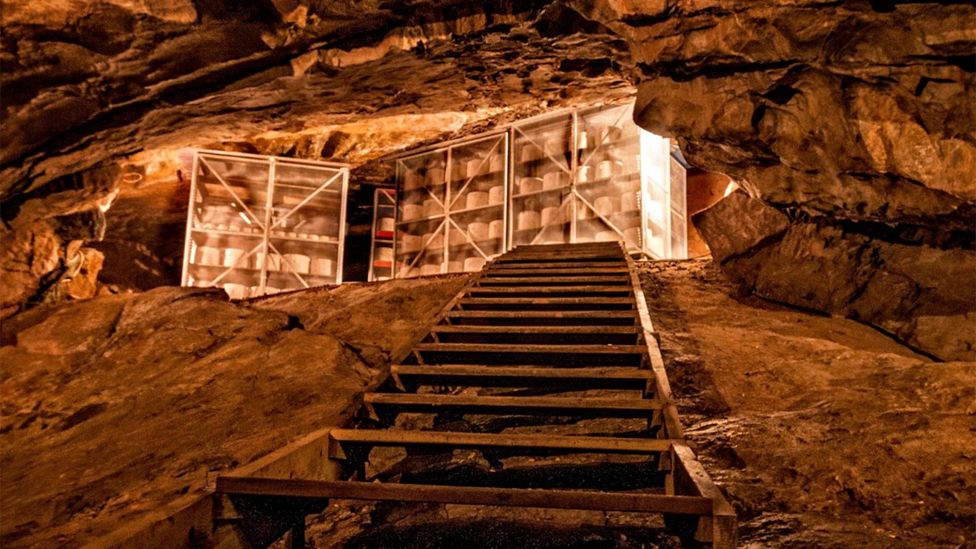 The Spencers convinced Lord Bath to let them use the same caves to makes cheddar as cheesemakers did in the Middle Ages (Credit: Cheddar Gorge Cheese Company)