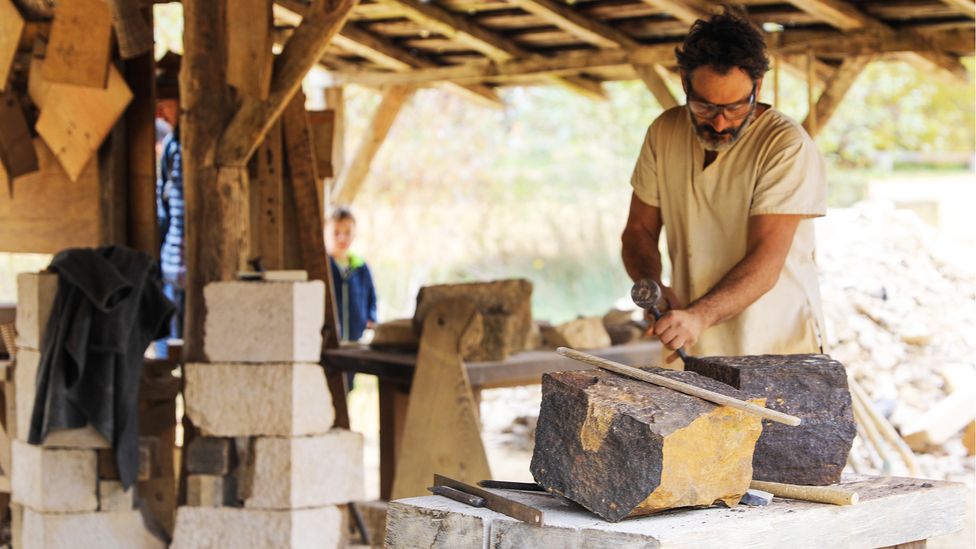 Workers at Guédelon castle use only tools and methods available during mediaeval times (Credit: Sophia Khatsenkova)