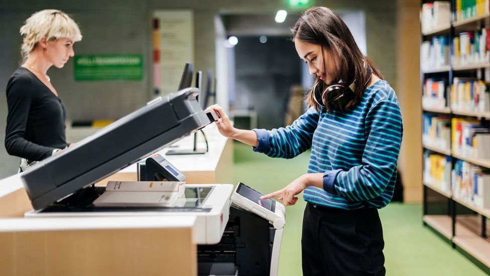 In Vanessa Bohns's research, she found a large majority of people would let others cut in line for photocopies, even without a good excuse (Credit: Getty Images)