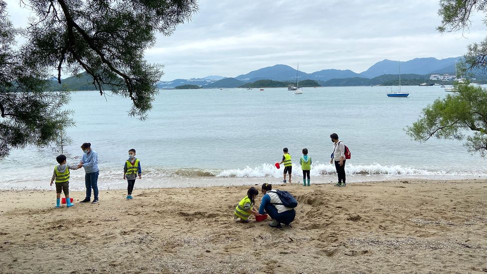 In Hong Kong, forest school includes a beach (Credit: Chermaine Lee)