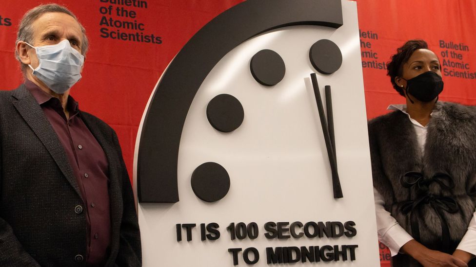 The Clock at the announcement in 2021 – it stayed at 100 seconds to midnight (Credit: Thomas Gaulkin/Bulletin of the Atomic Scientists)
