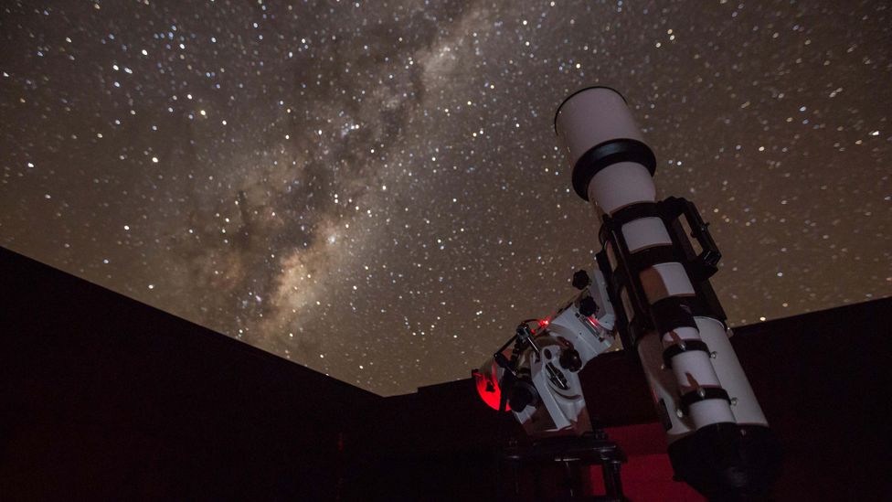 The six-inch refractor telescope at Mount Cook Lakeside Retreat's observatory can be fitted with a DSLR camera for astrophotography (Credit: Mount Cook Lakeside Retreat)