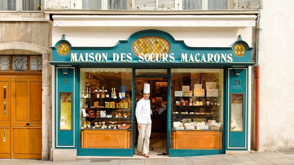 The recipe has only ever been passed to the succeeding pâtissier of Maison des Sœurs Macarons (Credit: Nicolas Genot/Maison des Sœurs Macarons)