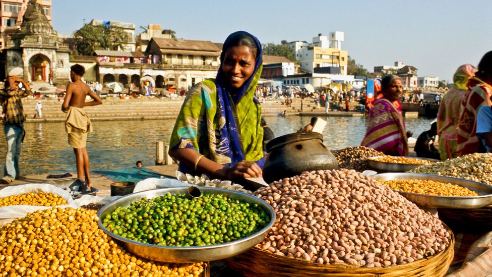Традиционные индийские злаки и бобовые могут обогатить веганскую диету (Фото: Getty Images)