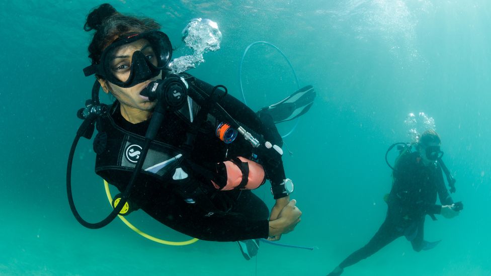 Ehdaa Al-Barwani, Oman's first female PADI instructor, runs women-only dive courses (Credit: Nash Photography)