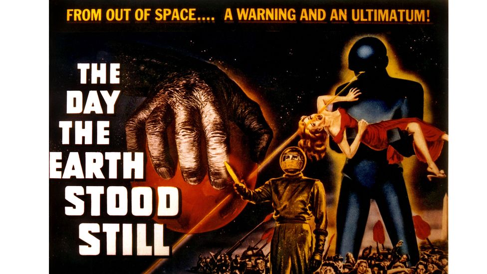 ฮอลลีวูดเปิดตัวภาพยนตร์จานรองคลาสสิกสองเรื่องในปี 1951 ได้แก่ The Day the Earth Stood Still ของ Robert Wise และ The Thing from Another World ของ Howard Hawks (เครดิต: Alamy)