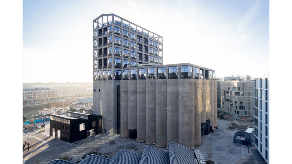 unbiased news Zeitz MOCAA, Heatherwick Studio (Credit: Iwan Baan / Building for Change, Gestalten 2022)