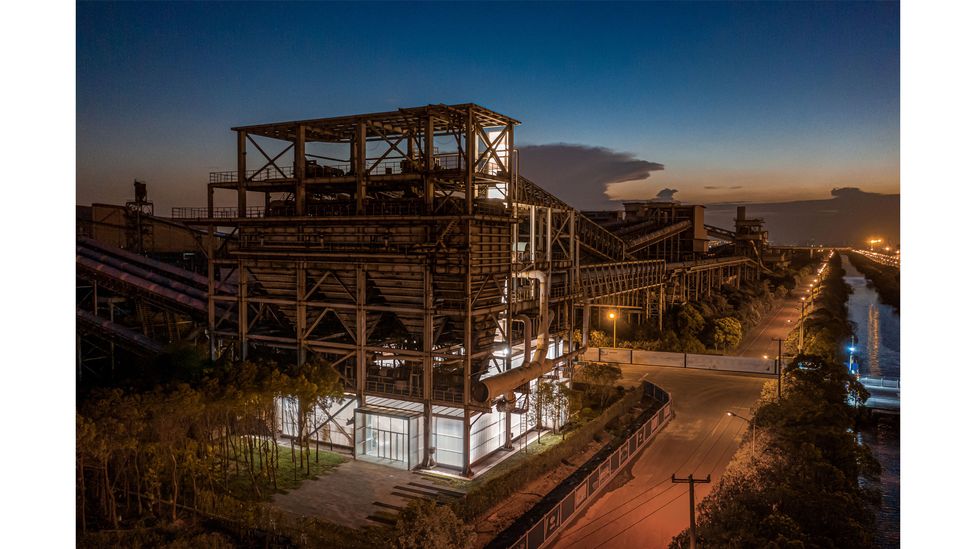 Baoshan WTE Exhibition Center, Kokaistudios (Credit: Terrence Zhang / Building for Change, Gestalten 2022)