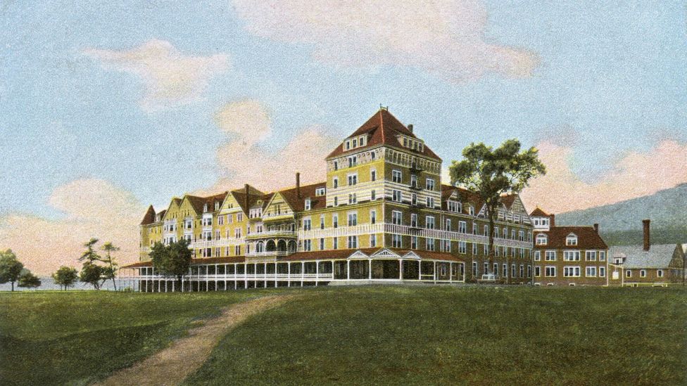 The 500-room Mount Kineo House was one of the largest hotels in the country in the early 1900s (Credit: Chronicle / Alamy Images)