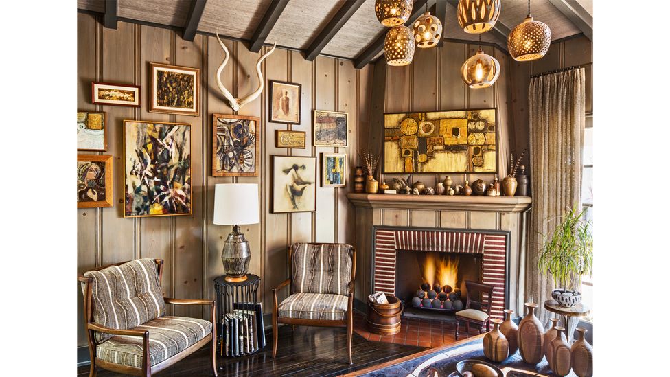 A quirky, mid-century mood pervades the Los Angeles home of high-profile designer Jeff Andrews (Credit: Grey Crawford)