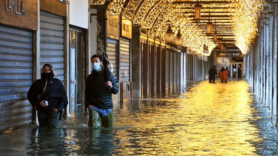 A flooded St. Mark's Square in December 2020 following an "alta acqua" event. The Mose gates were not lifted (Credit: A.Pattaro/Getty Images)