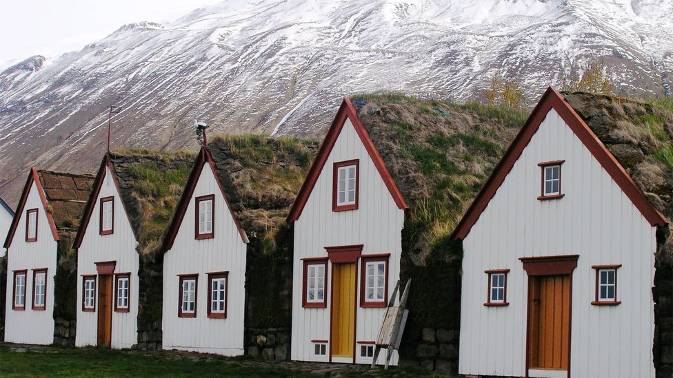 The ingenious design of turf houses helped Nordic settlers survive in Iceland (Credit: Kelly Cheng Travel Photography/Getty Images)