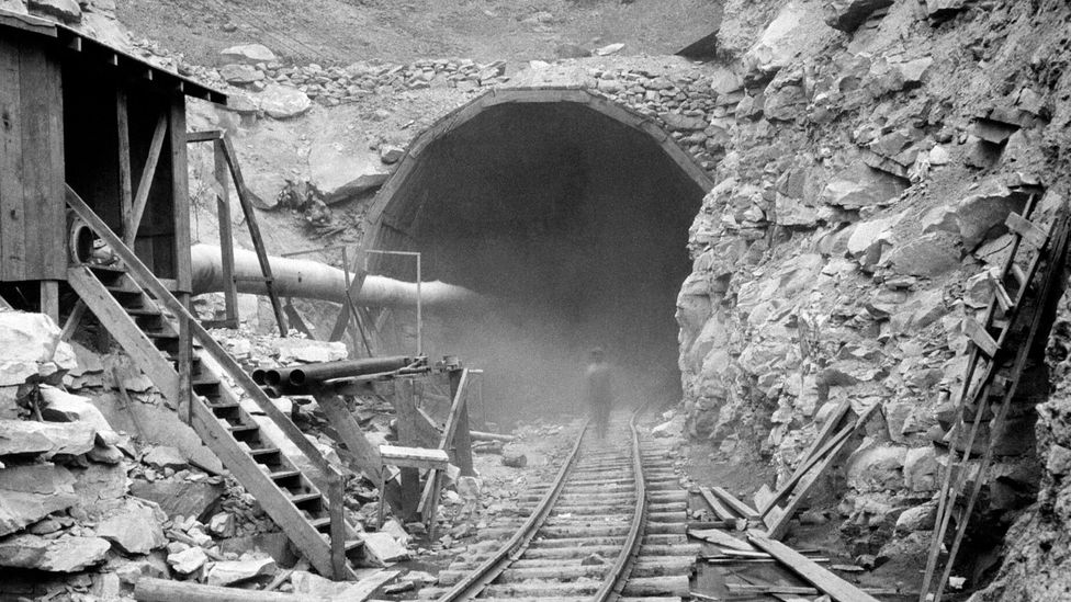 Hundreds of African American miners died from the Hawk's Nest Tunnel Disaster; the site is marked with a memorial and burial ground (Credit: National Park Service)