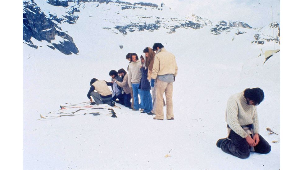 Frank Marshall's Alive (1993) tells the true story of rugby players who were stranded in the Andes after a plane crash in 1972 (Credit: Alamy)