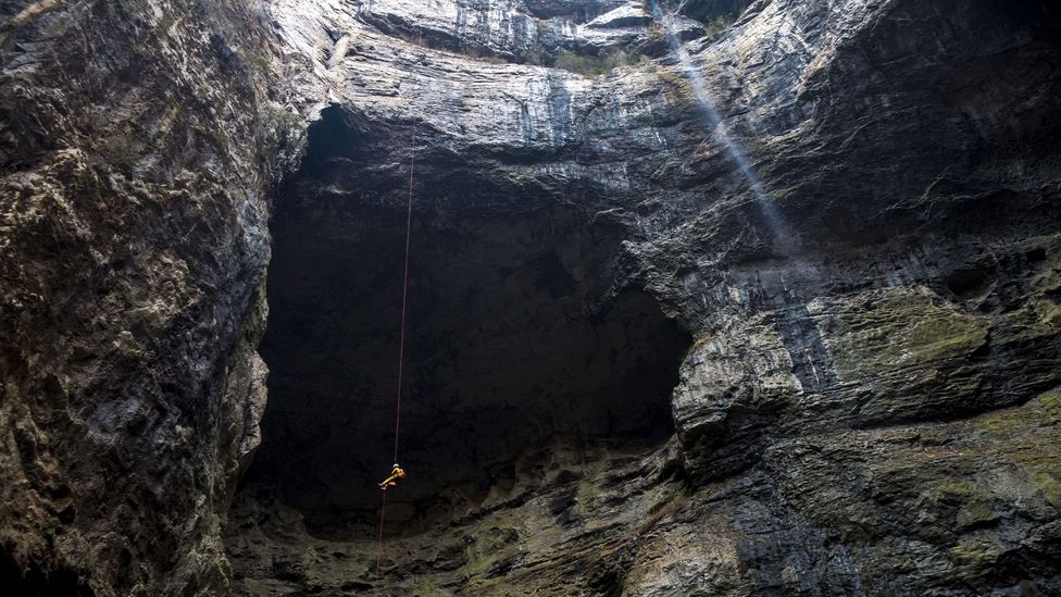 Xiaoxhai Tiankeng: the world's biggest sinkhole - BBC Travel