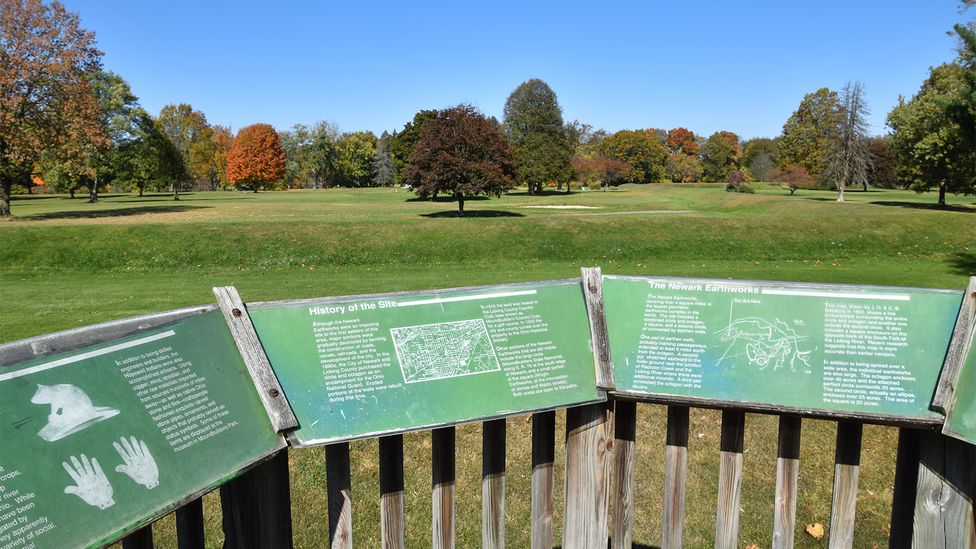 A small public viewing platform allows visitors to see the mounds across the golf course (Credit: Brandon Withrow)