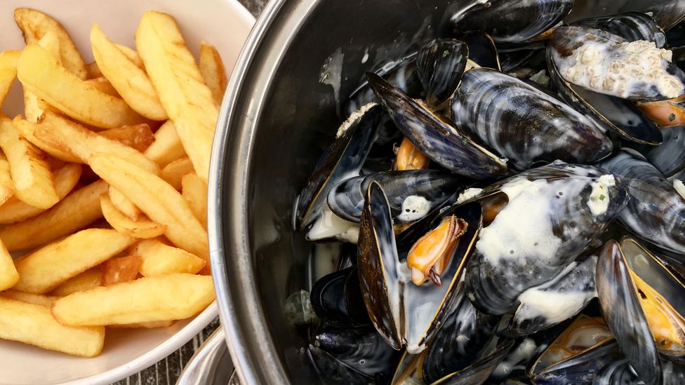 Mussels have a greenhouse gas footprint that is about six times lower than farmed prawns and 3.5 times lower than farmed fish (Credit: Alamy)