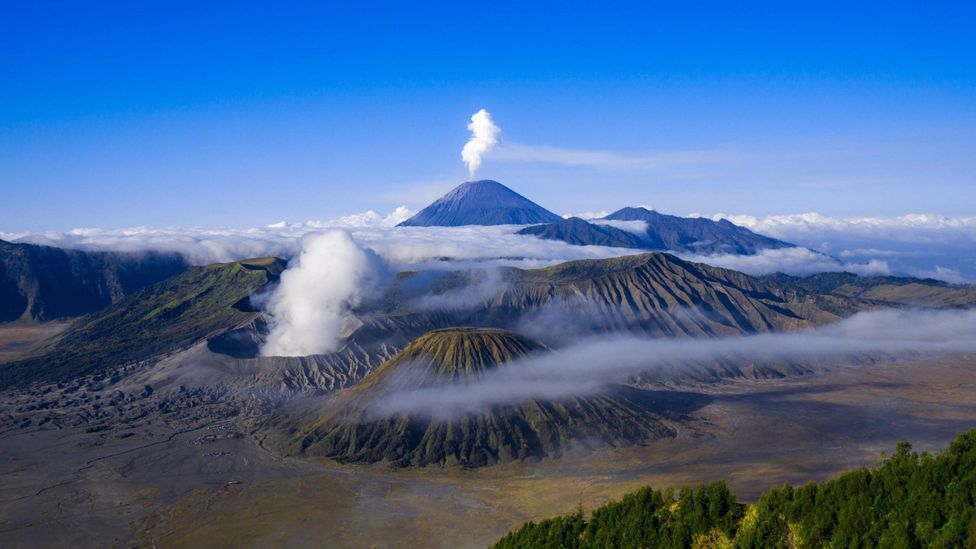 Malacca Strait: How one volcano could trigger world chaos - BBC Future