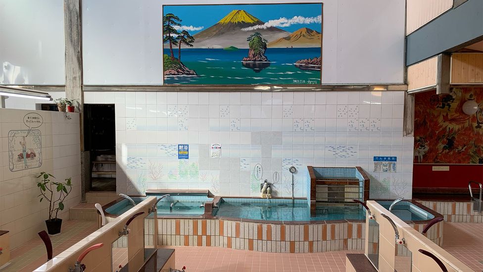 Tokyo's five best 'sento' public bathhouses (Credit: Michiyo Nakamoto)