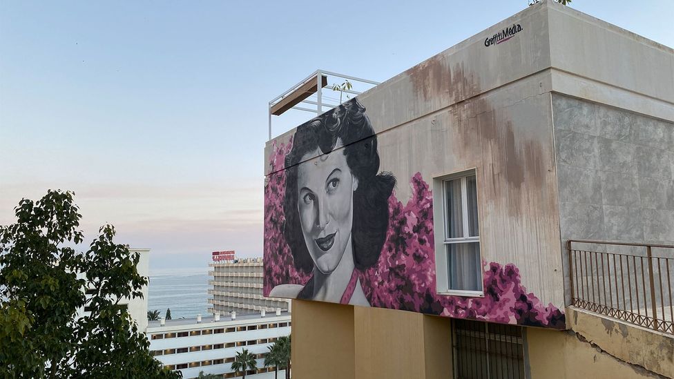 Torremolinos' recently unveiled Ruta del Murales pays tribute to the town's A-list heyday (Credit: Stephen Emms)