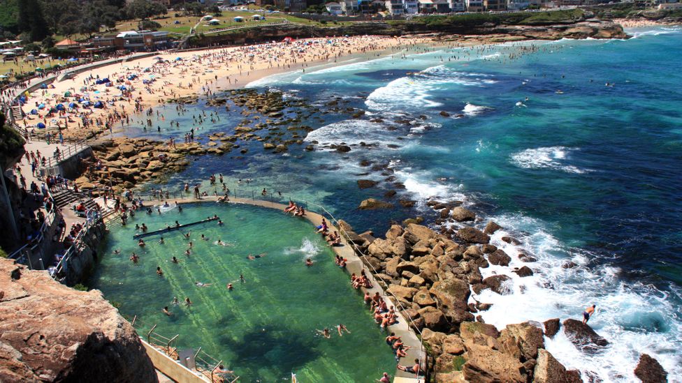 Bronte has an ocean pool, rock pool and a wide grassy park behind the beach (Credit: CarlosSilvestre62/Getty Images)