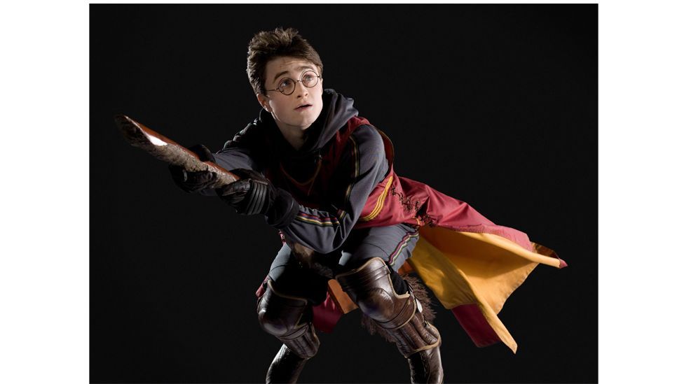 Tanto Harry como Hermione en la serie de Harry Potter han ganado seguidores por su valentía y decencia (Crédito: Alamy)