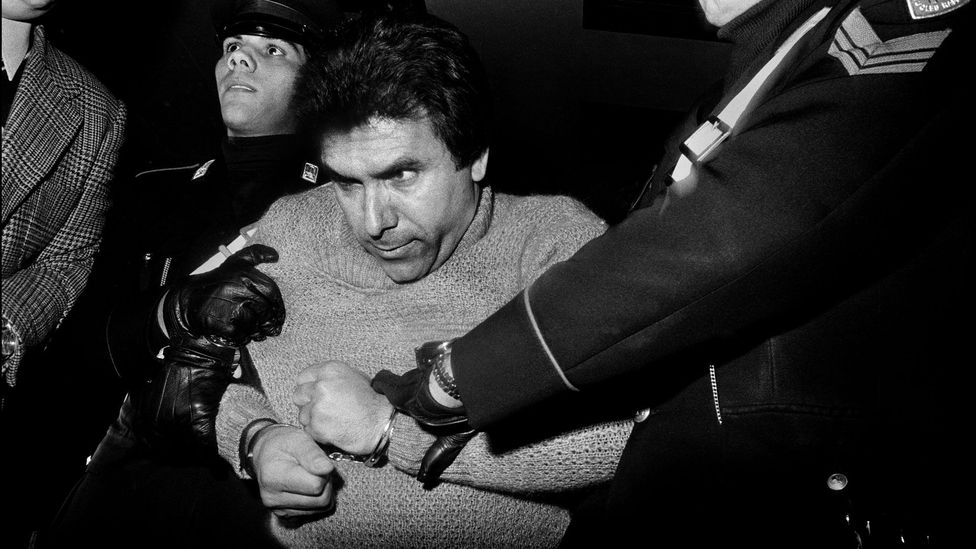 The arrest of notorious Sicilian Mafia boss Leoluca Bagarella in Palermo (Credit: Letizia Battaglia)